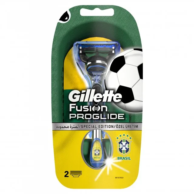 KÉSZÜLJ A FOCI VB-RE A GILLETTE ACÉL PENGÉIVEL