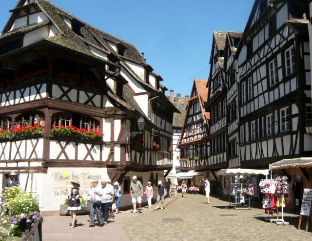 Elzász: francia is, német is