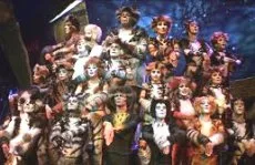 Budapestre érkezik az eredeti Macskák musical