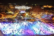 Jégálom - korcsolyapálya a Bécsi Városháza előtt