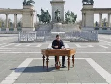 Szívmelengető filmben várnak vissza minket Budapest üres terei
